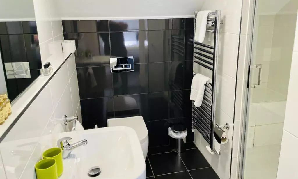 Northumberland: Up to 3 Nights with Breakfast, Wine & Late Checkout