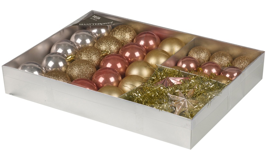 Image 22: 32-Piece Bauble Collection
