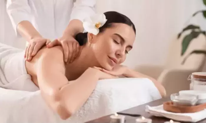 Modelage au choix de 30 min ou 1h adapté à vos besoins (jusqu'à 44% de réduction) - Primary Image