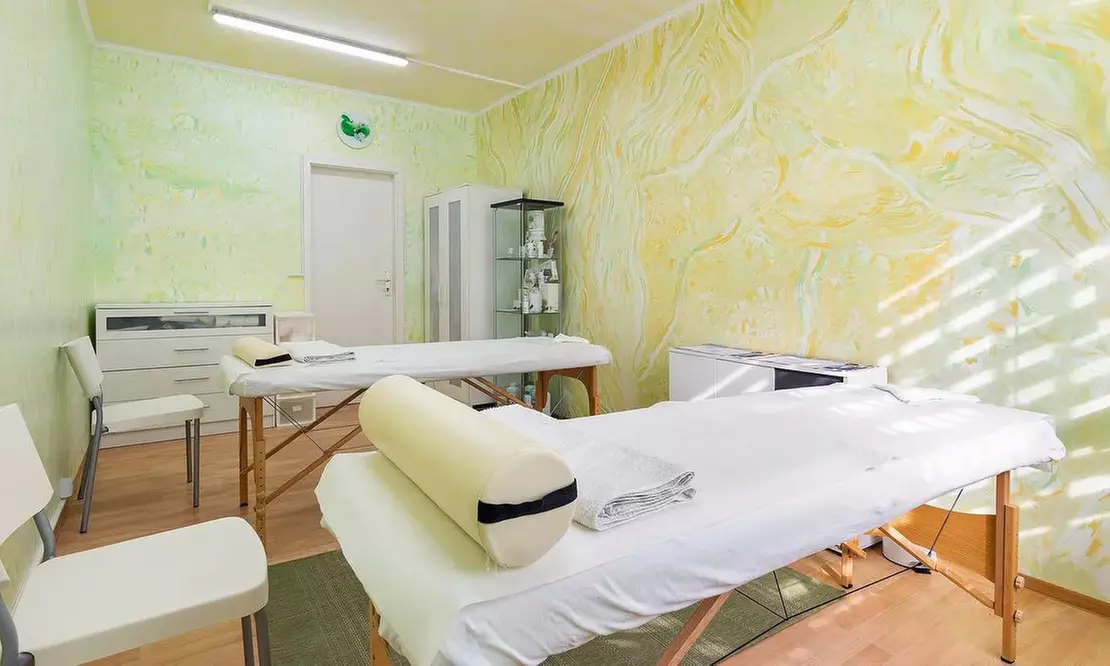 60-75 Min. Diamant-Mikrodermabrasion inkl. Hautanalyse für 1 Person