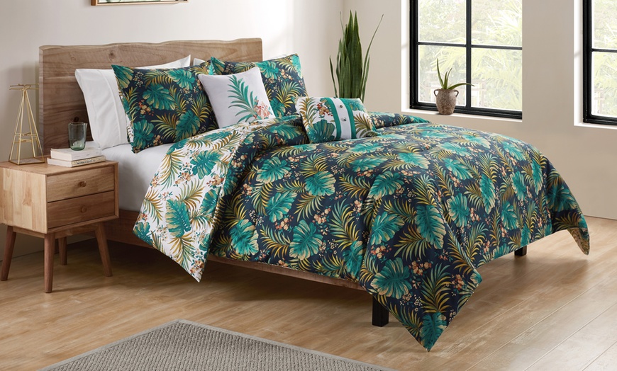 Key West Tropical Leaf Comforter Set or Quilt Set (5-Piece) | Groupon