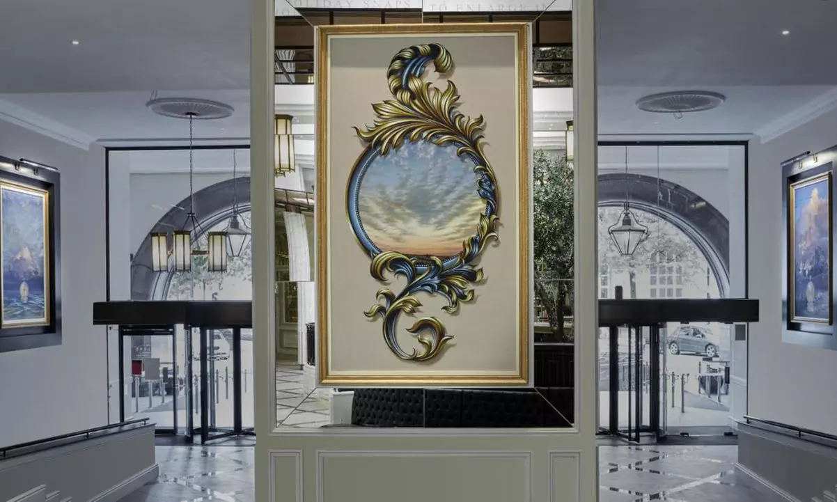 Manchester: 4* King Room for Two with Optional Full English Breakfast