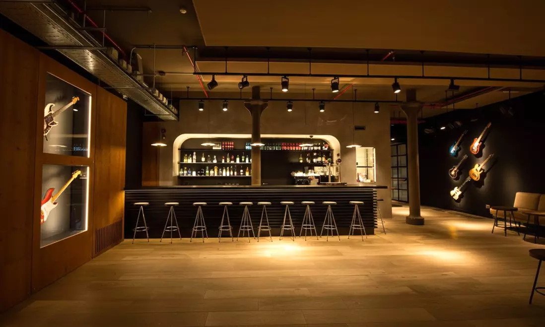 "El monólogo de los 80s y 90s. ¡Ríe y canta!": entrada para 1 o 2