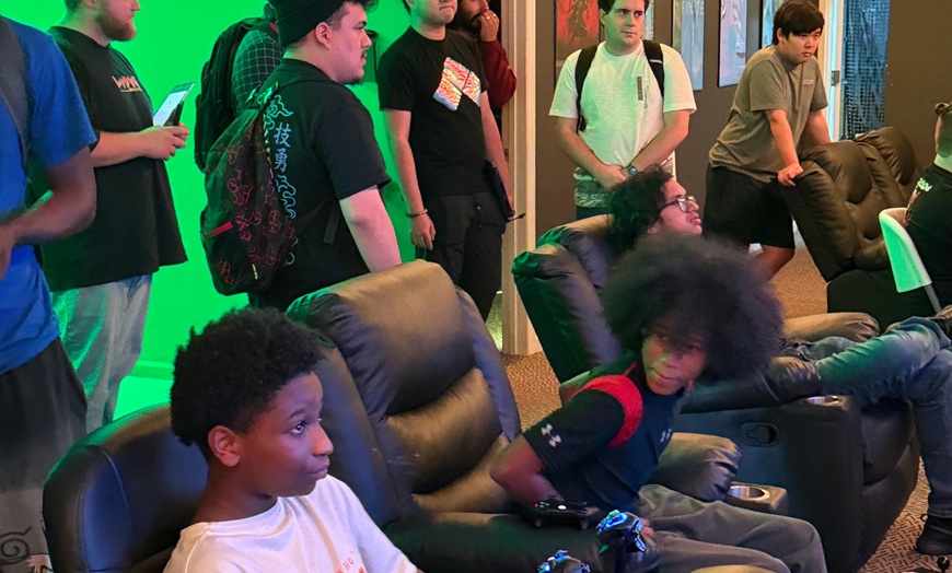 Image 8: Weekend Party Packages, VR Sessions or Race Car and Flight Simulators 