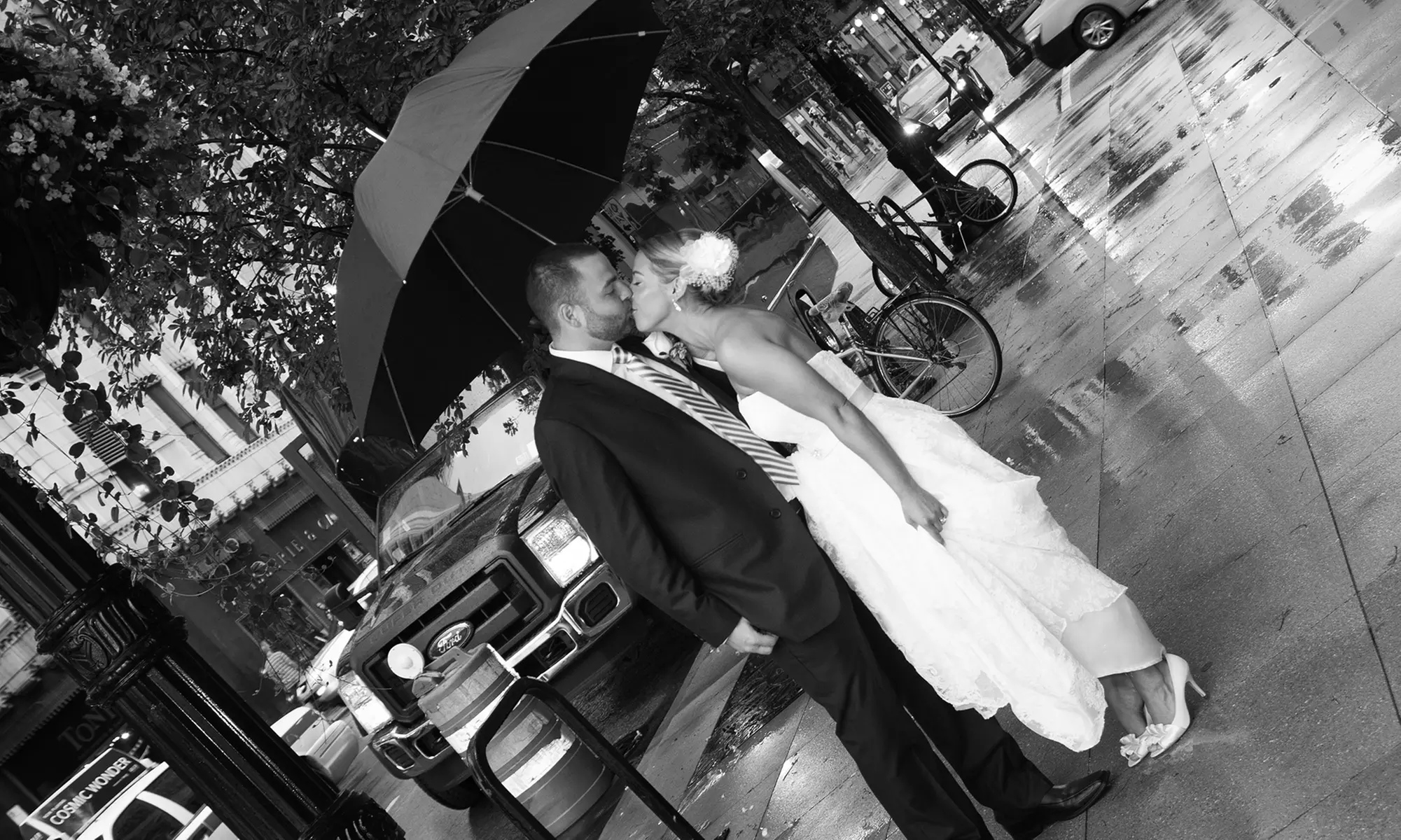 Four- or Six-Hour Wedding Photography with 11x14 Wall Portrait from Richard Newman Photography (Up to 70% Off) - Primary Image