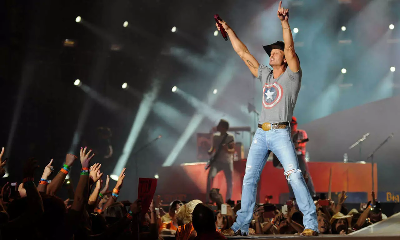 'Celebrate America’ Beach Concert & Music Fest with Tim McGraw, Hunter Hayes, Maggie Rose, & Shot of Southern on July 4 - Primary Image