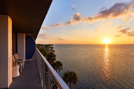 Laid-back Waterfront Hotel overlooking Tampa Bay