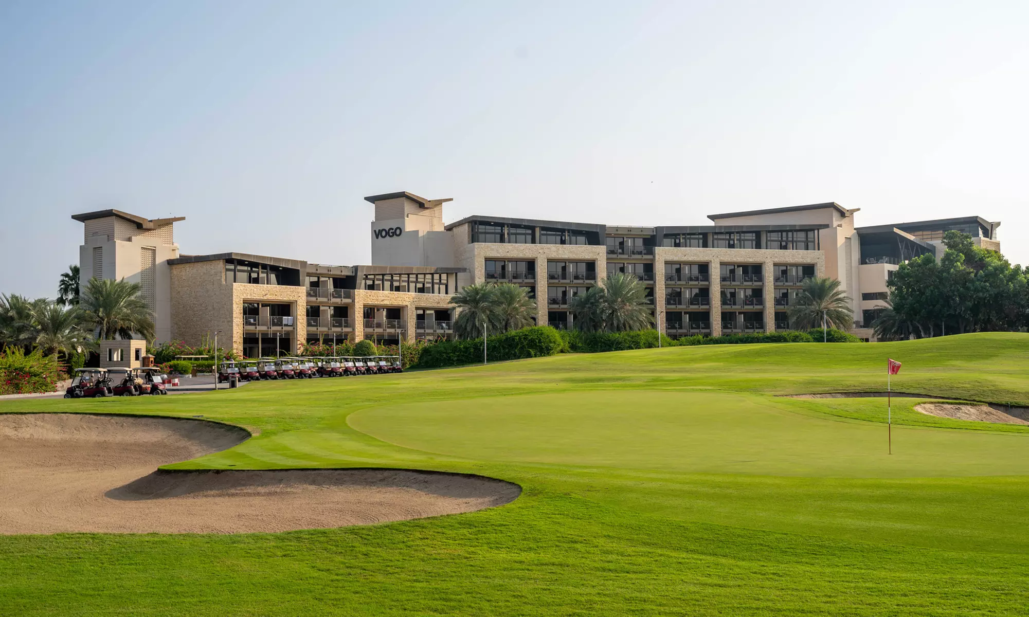 Experience Afternoon Tea Delight for 2, 4, or 6 People @a 5-Star Venue