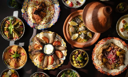 1 Child: Daily Lunch Buffet with free-flowing juices and soft beverages - Liwan At 5* Swissotel Al Ghurair