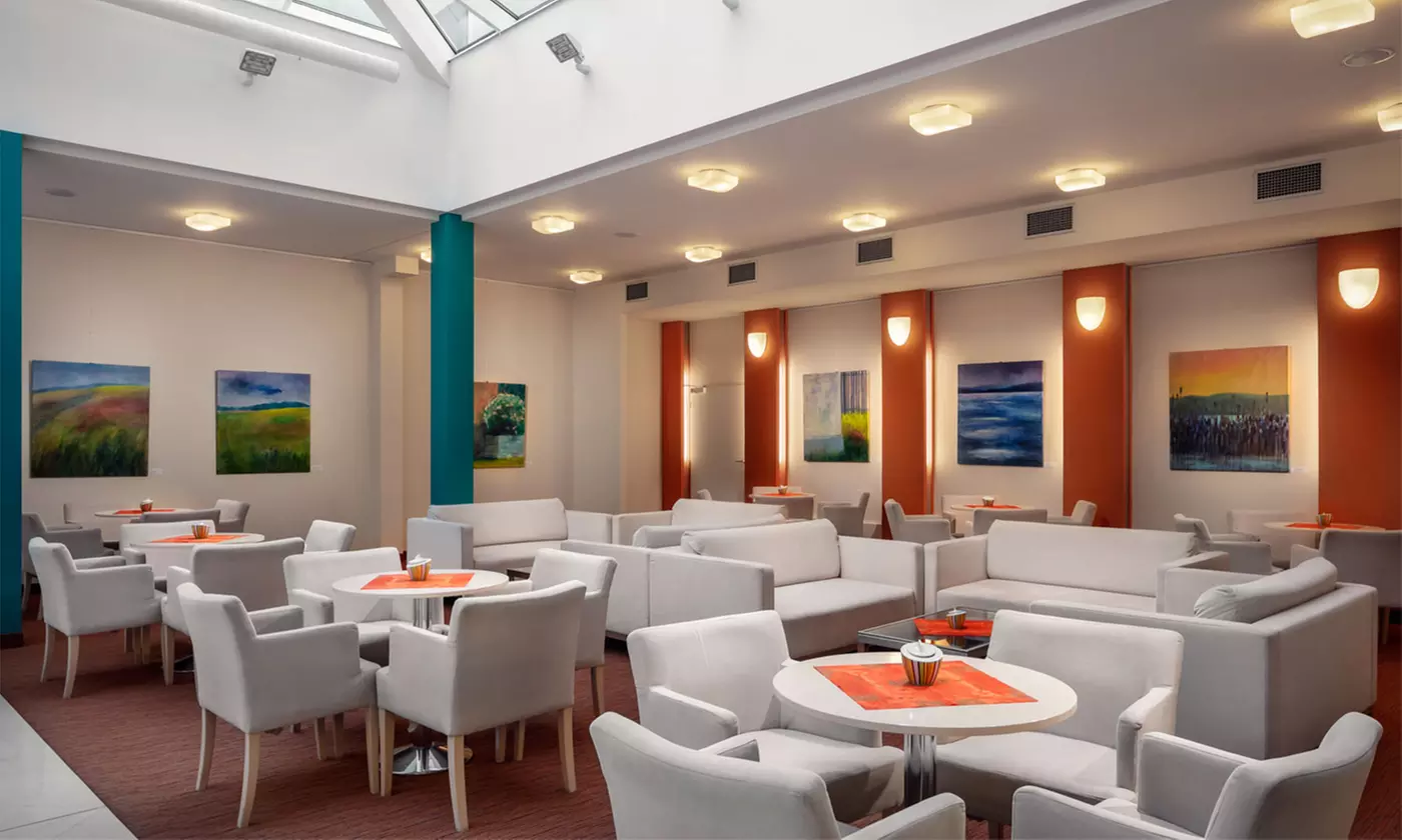 Karlsbad: Doppel- od. Zweibettzimmer mit Halbpension & Treatments