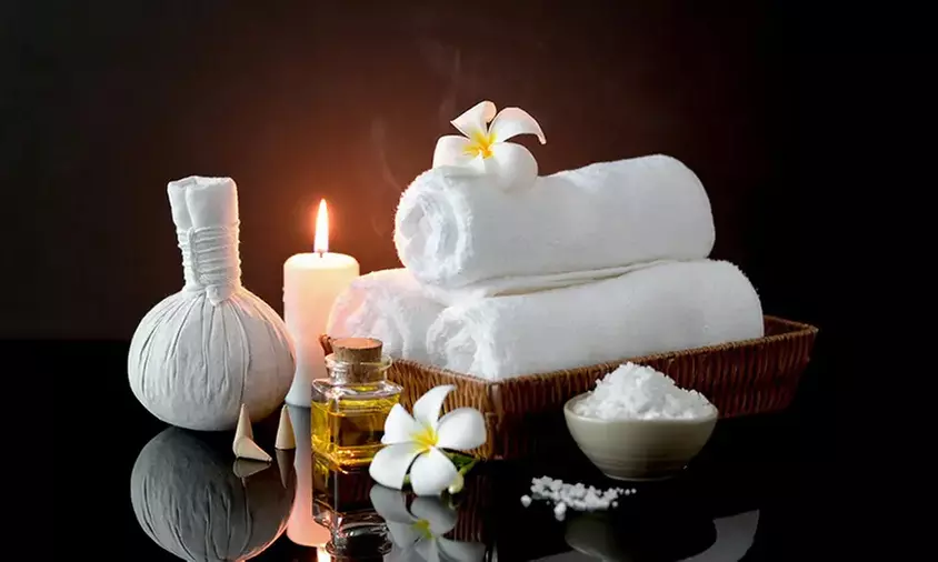 60-Minute Massage/90-Minute Day Dreaming or Cure - Restorative Massage