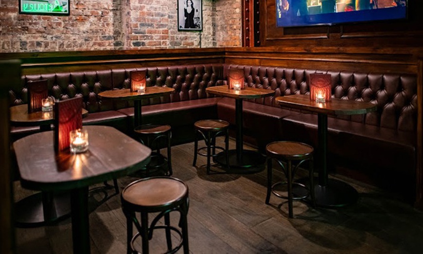 Image 23: Shooting Simulator Thrill with Drinks for 2 or 4 Guests