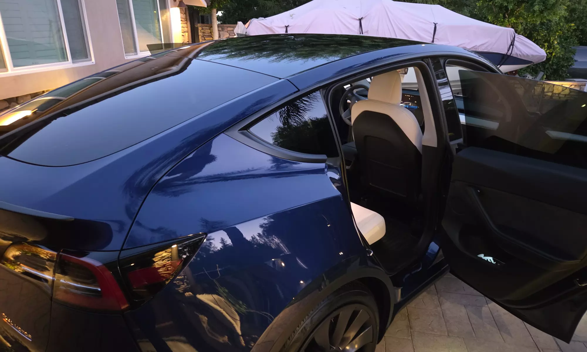 Complete Interior & Exterior Detail for Sedans/Coupes, SUV or Minivan