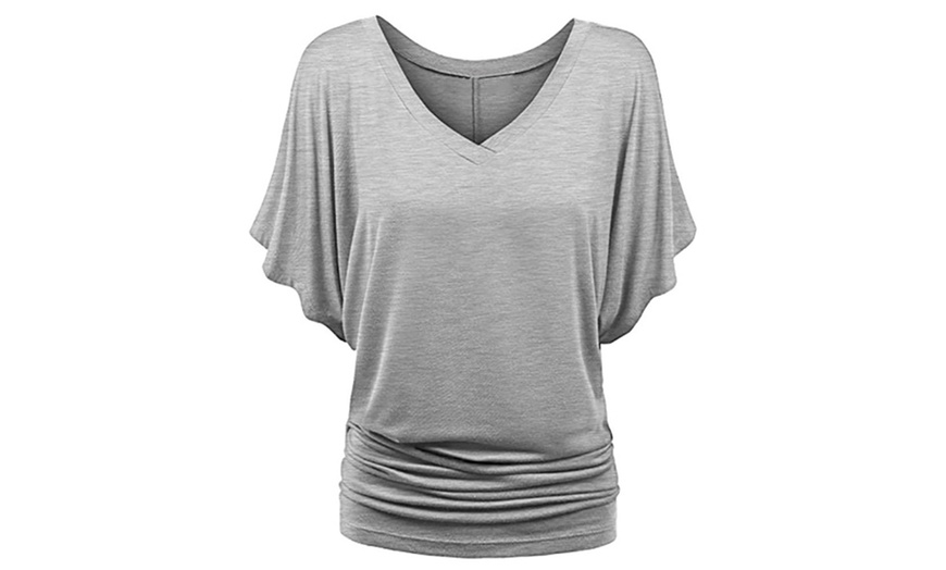 Image 7: Women‘s V-Neck Batwing Top