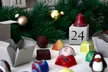 Deluxe Pralinen-Adventskalender von Fanny's Manufaktur – 24 handgemachte Pralinen für eine genussvolle Adventszeit - Image 2