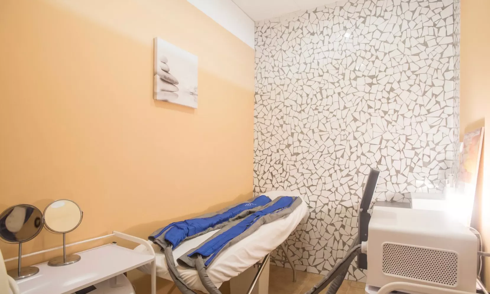 Limpieza facial y masaje corporal en Mimasthetic