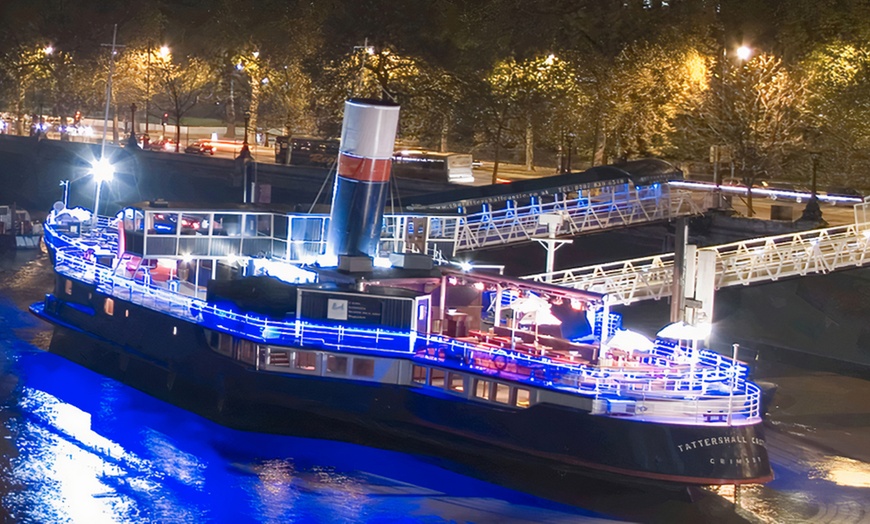 Image 3: Laugh Your Heart Out: Tattershall Castle Friday Night Boat Comedy Show