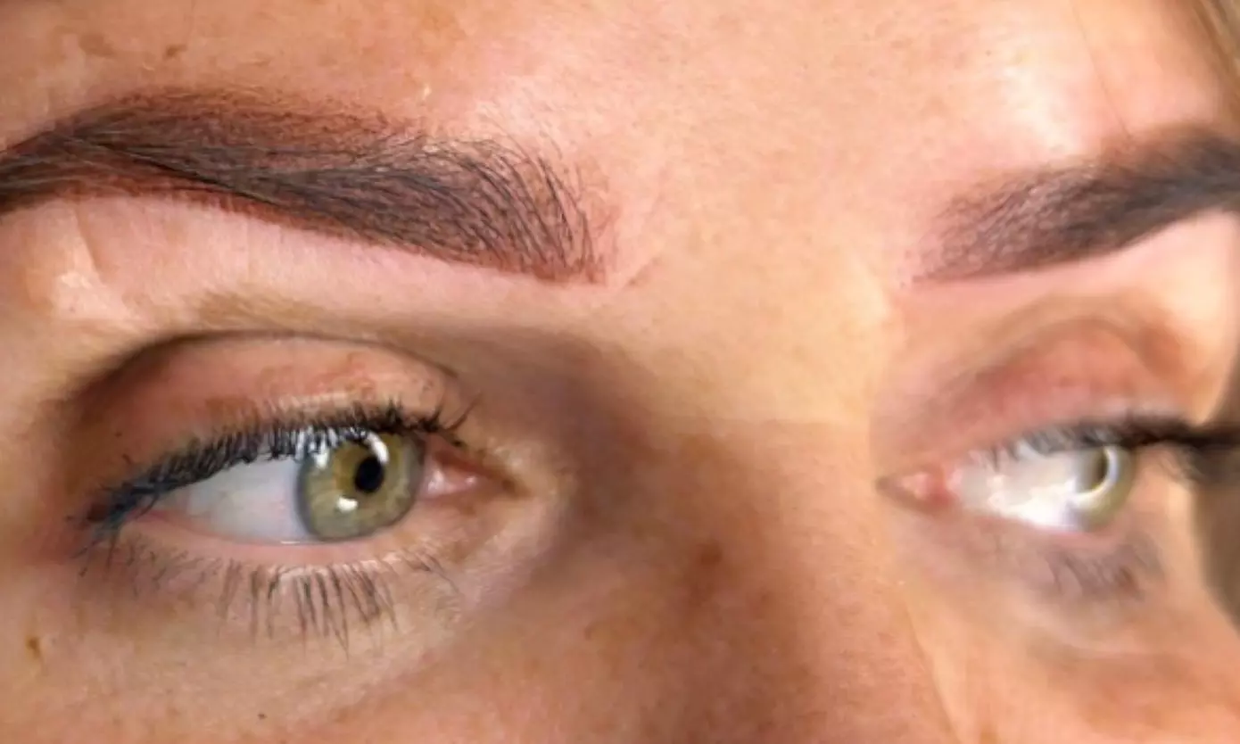 Powder Brows, Aquarelle Lips oder Wimpernkranzverdichtung für 1 Person