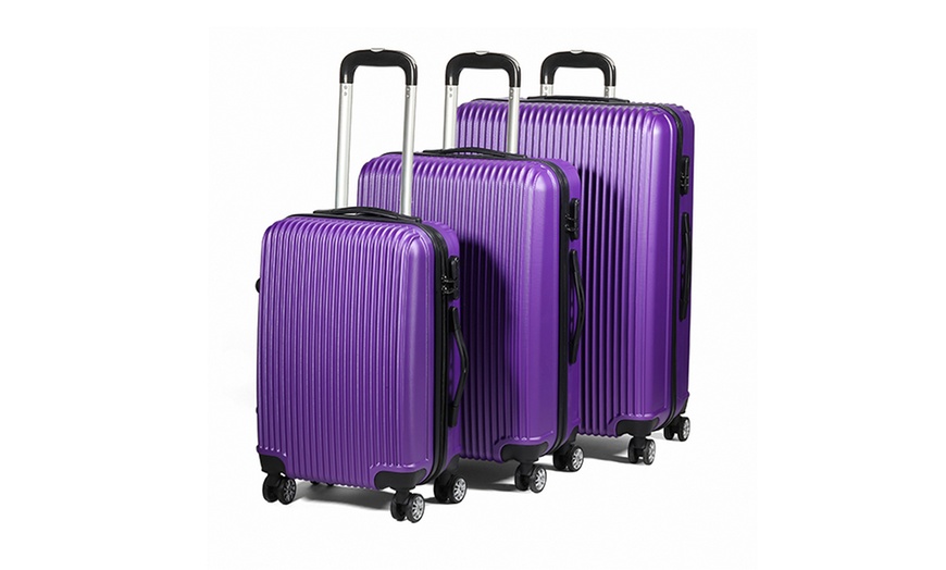 Image 3: Three-Piece Luggage Set