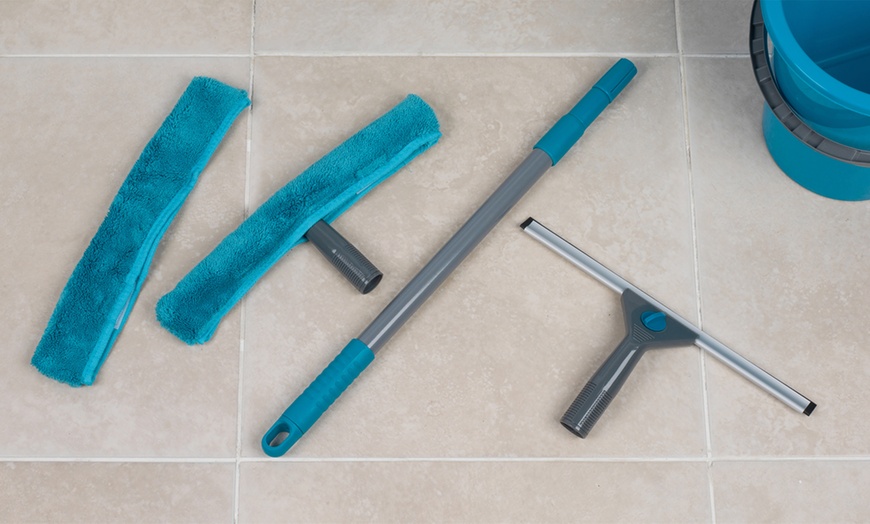 Image 6: Telescopic Window Cleaning Set 