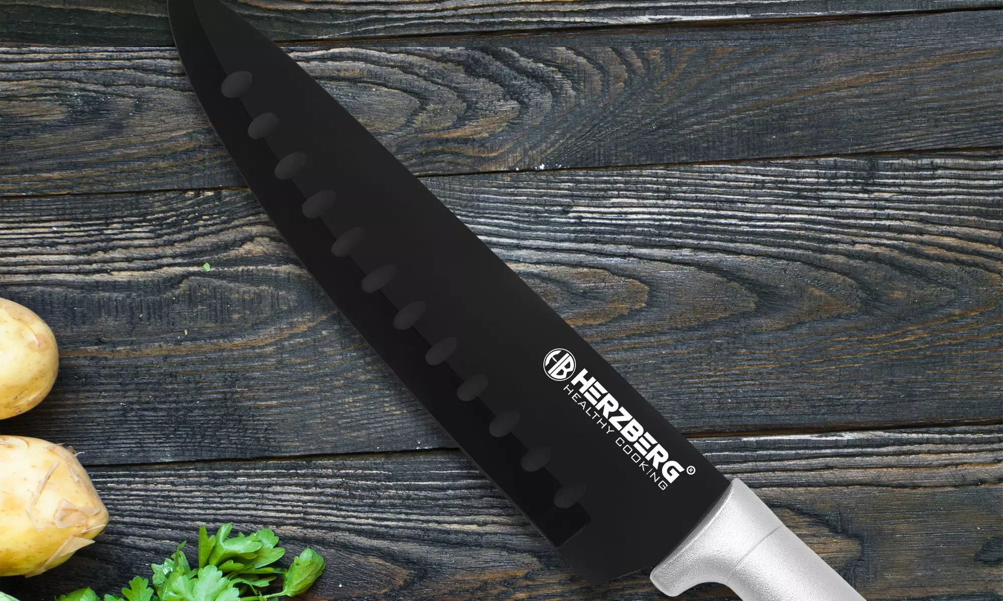 Ensemble 8 pièces avec couteaux, aiguiseur, ciseaux et support