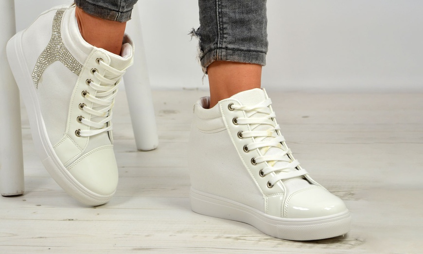 Image 8: Women's Studded High Top Trainers