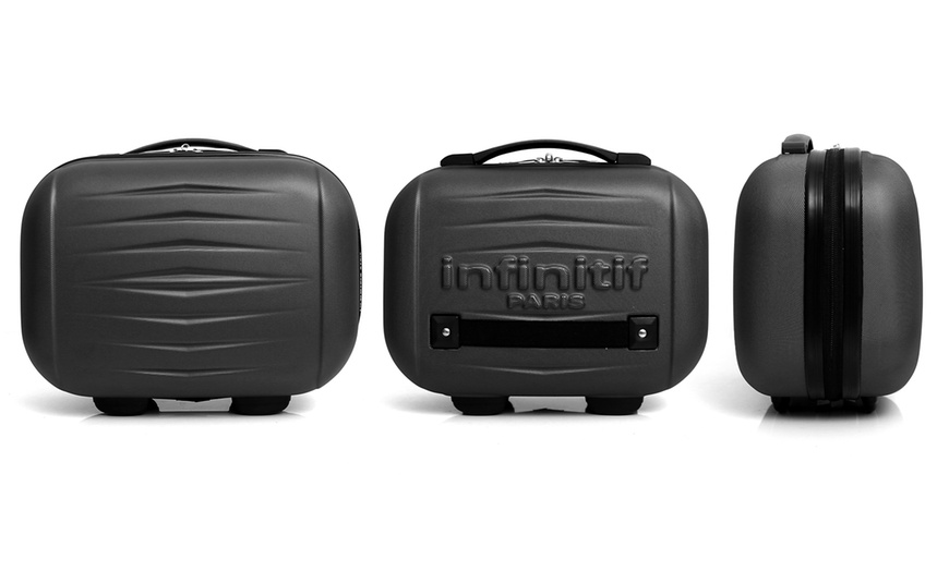 Image 4: Cabin and Vanity Case Luggage Set