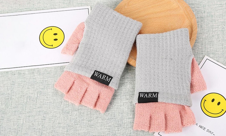 Image 2: WARM Finger-Less Gloves