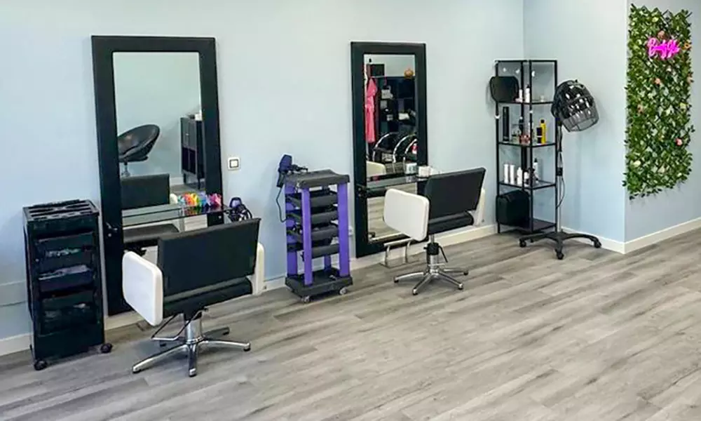 Sesión de peluquería con tratamientos a elegir para 1 persona