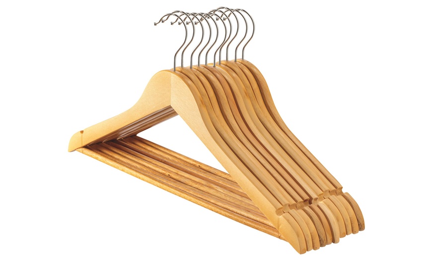 Image 14: Harbour Housewares Coat Hanger Collection