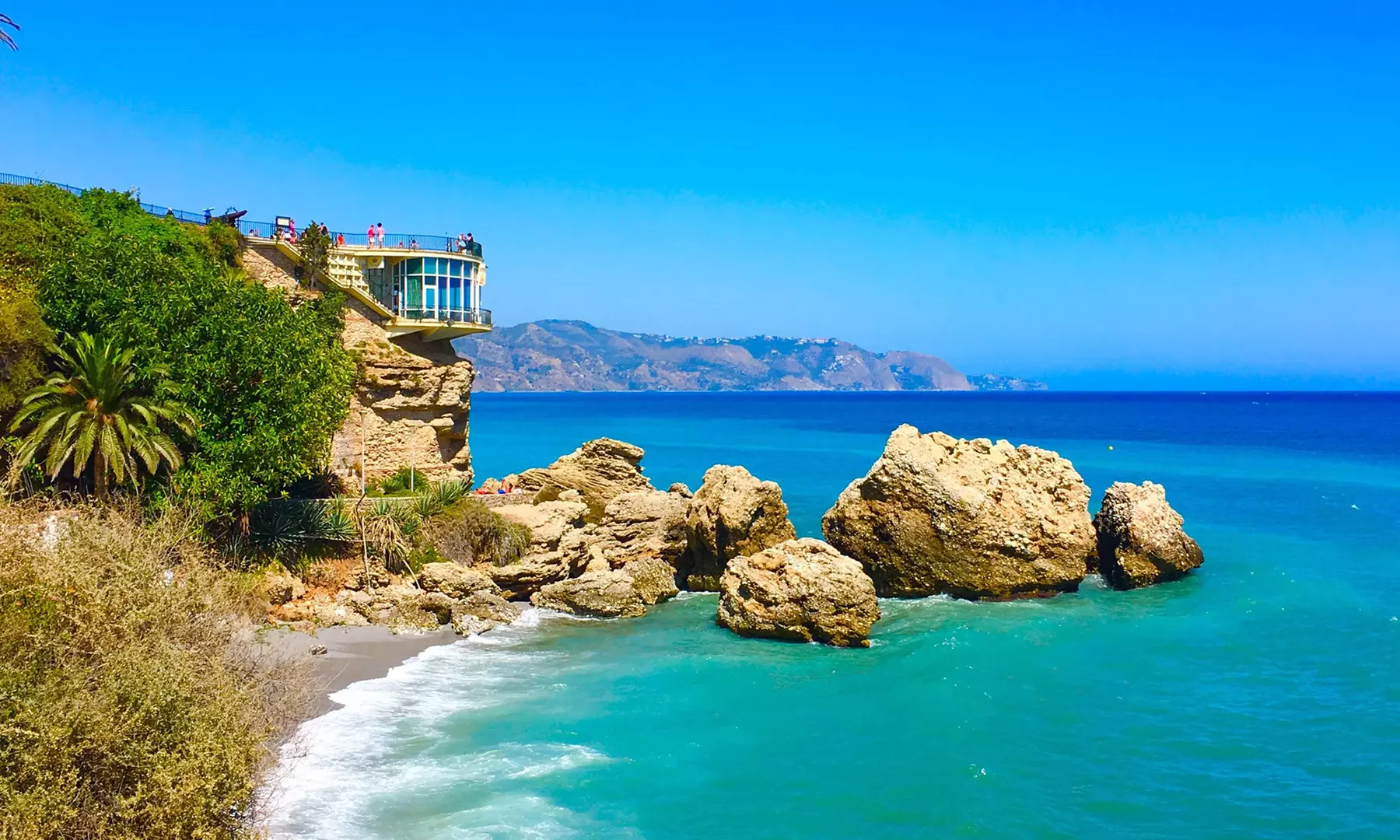 Málaga: 2, 4 o 7 noches en hotel o apartamento para 2 personas - Primary Image