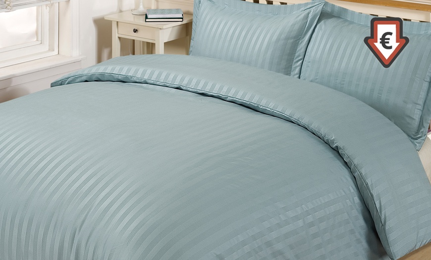 Image 1: Striped Satin Duvet Cover Set