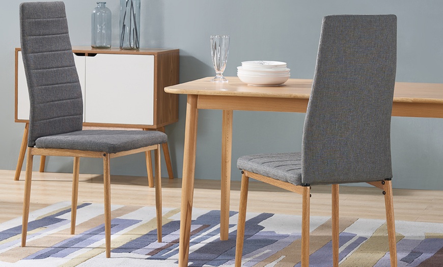 Image 1: 2 Scandinavische eetkamerstoelen