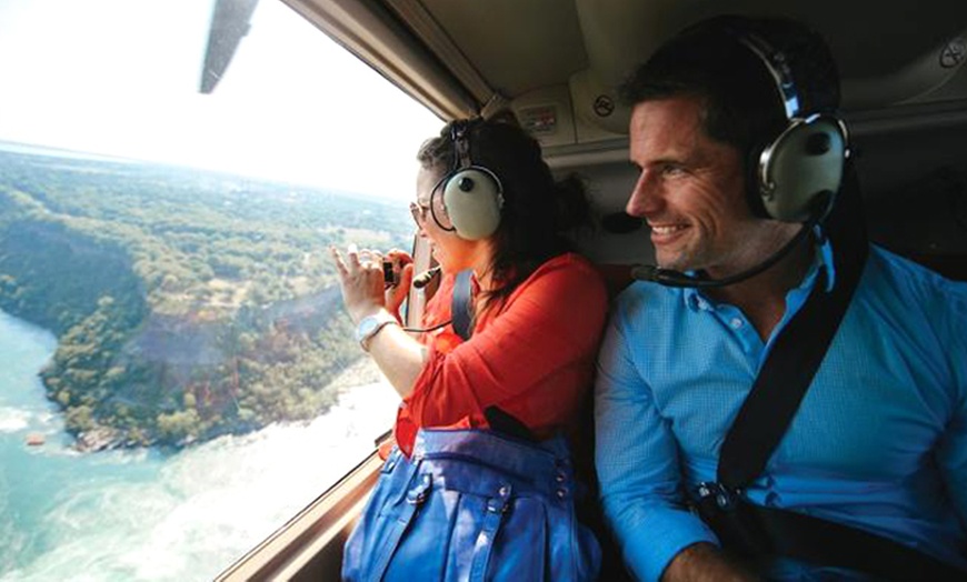 Image 2: USA: 15-Minute Helicopter Flight Over New York City