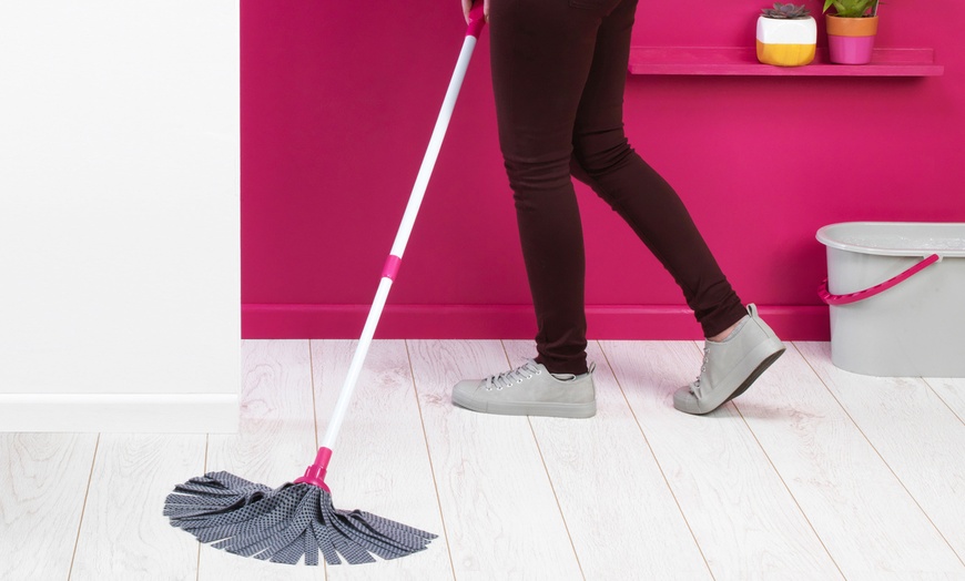 Image 5: Choice of Cleaning Mops