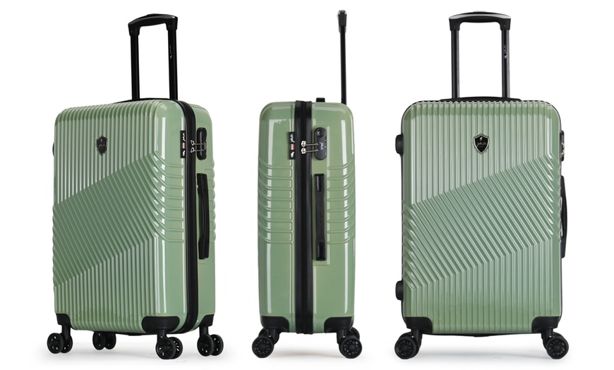 Image 32: Four-Piece Luggage Set