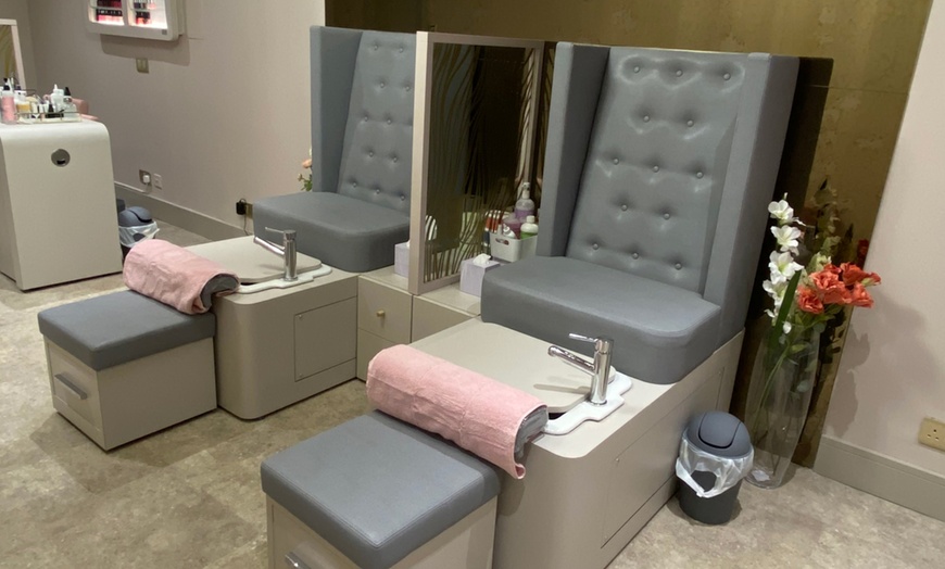 Image 12: Relax & Recharge: 30,60 or 90 Min Facials, Massages, & Pamper Packages