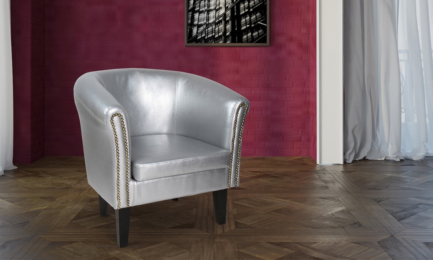 Image 8: Chesterfield Armchair