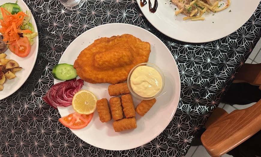 Image 7: Schlemmen ohne Ende: Schnitzel All-you-can-eat für bis zu 4 Personen