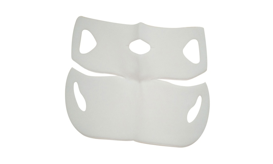 Image 2: V-Line Moisturising Face Mask