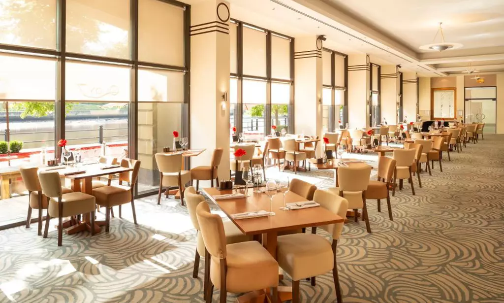 Newcastle: 4* Standard Room Stay with Breakfast