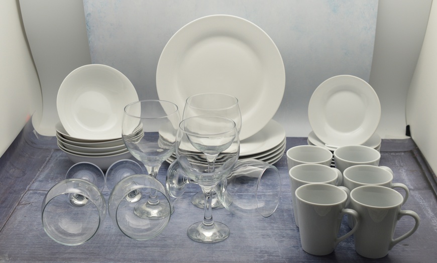 Image 5: Crockery and Glassware Bundle