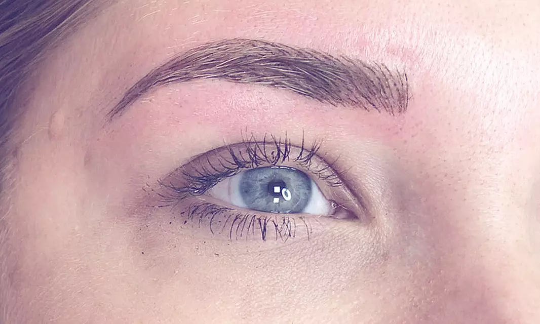 C$225 for One Eyebrow-Microblading Session at Fleek Brows (C$499 Value) - Primary Image