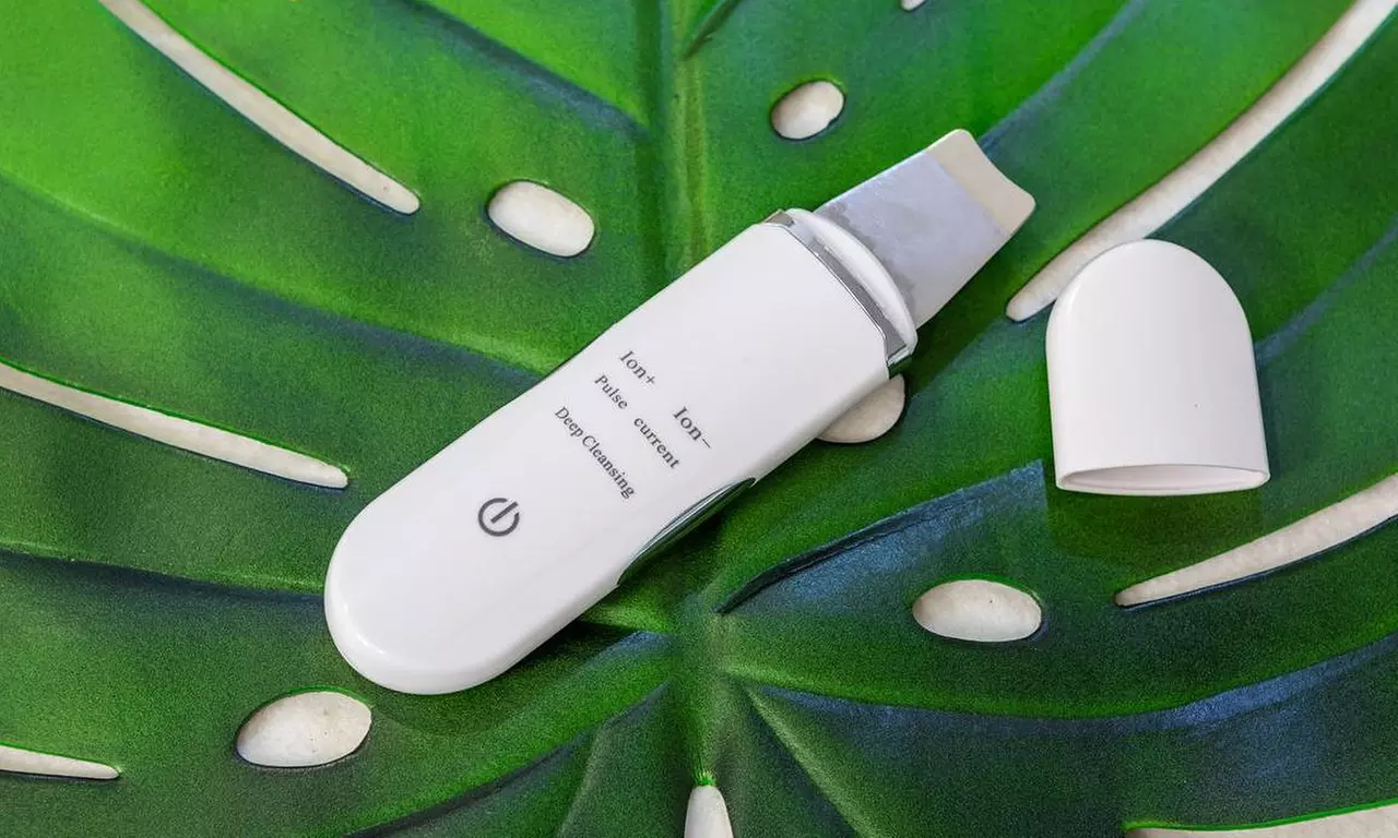 Limpieza facial profunda con microdermoabrasión, radiofrecuencia y más