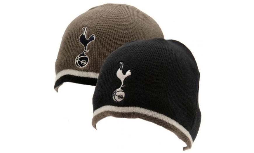 Image 4: Reversible Football Hats