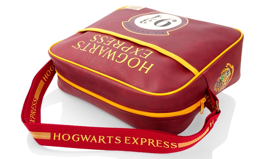 Image 3: Hogwarts Express Messenger Bag