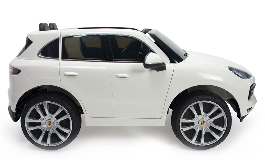Image 6: Voiture Porsche Cayenne S 12V blanche d'Injusa