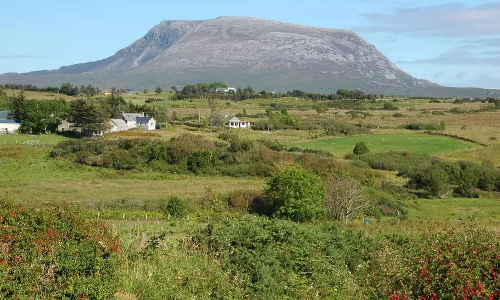 Co. Donegal: 2 or 3 Nights with Breakfast, Dinner, and Late Checkout
