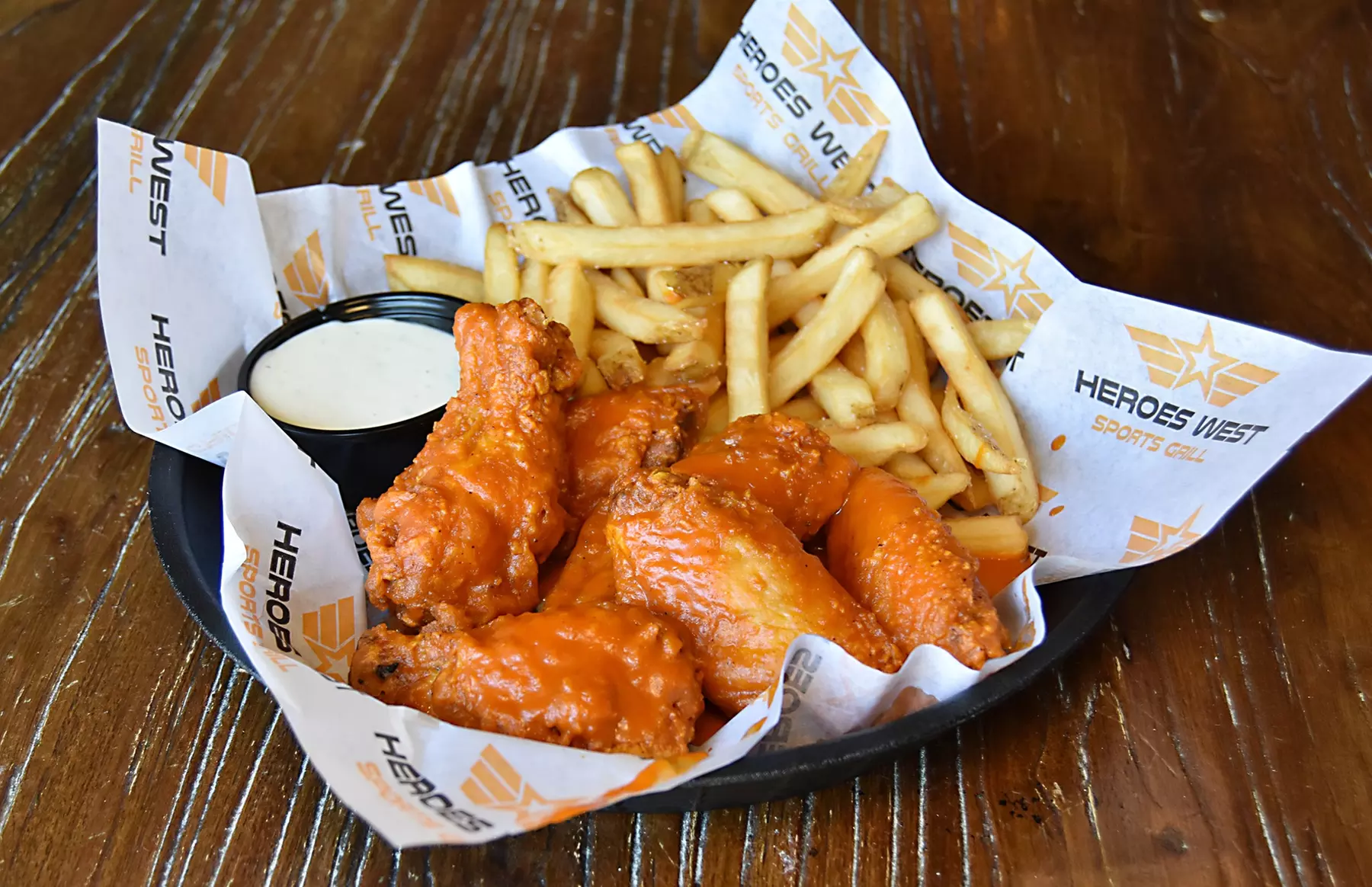 Experience a Gastropub Adventure with Food & Drinks for Groups