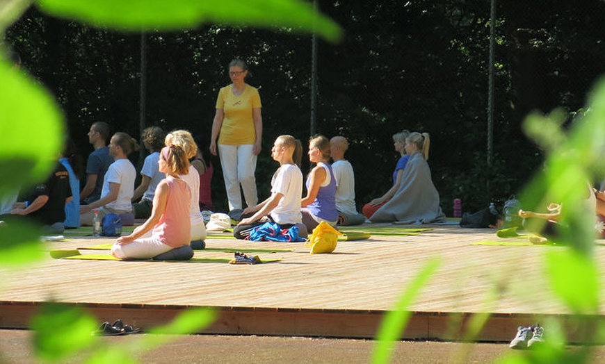 Image 1: Teutoburger Wald: 2 Nächte mit Verpflegung und Yoga-Seminar